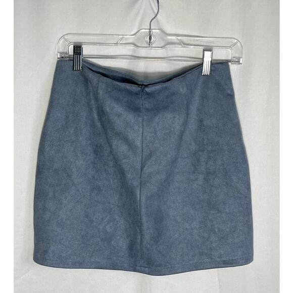 Better Be Light Blue Suede Mini Skirt Sz L - Picture 2 of 3